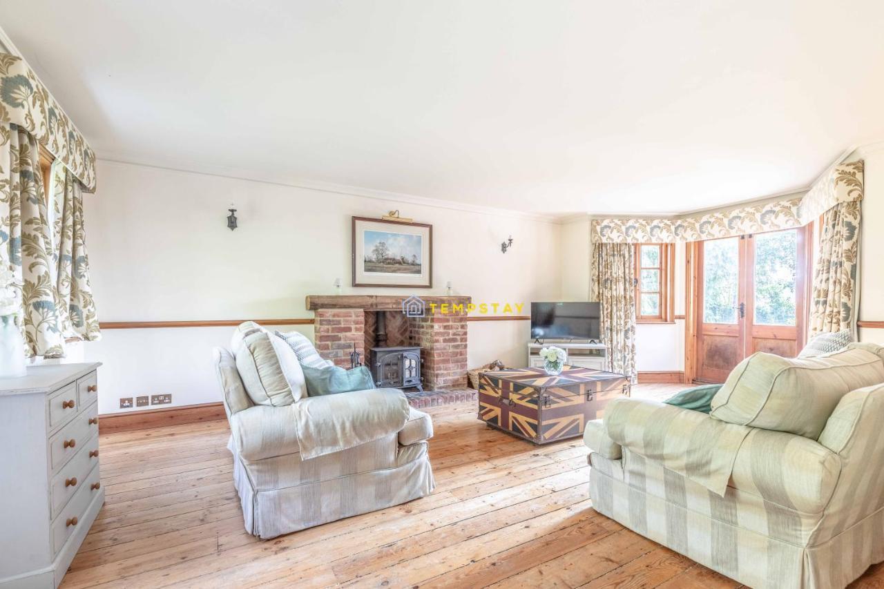 Chestnut Cottage - Stunning Countryside Views! Parking, 4 Bed, 3 Bathrooms White Waltham ภายนอก รูปภาพ