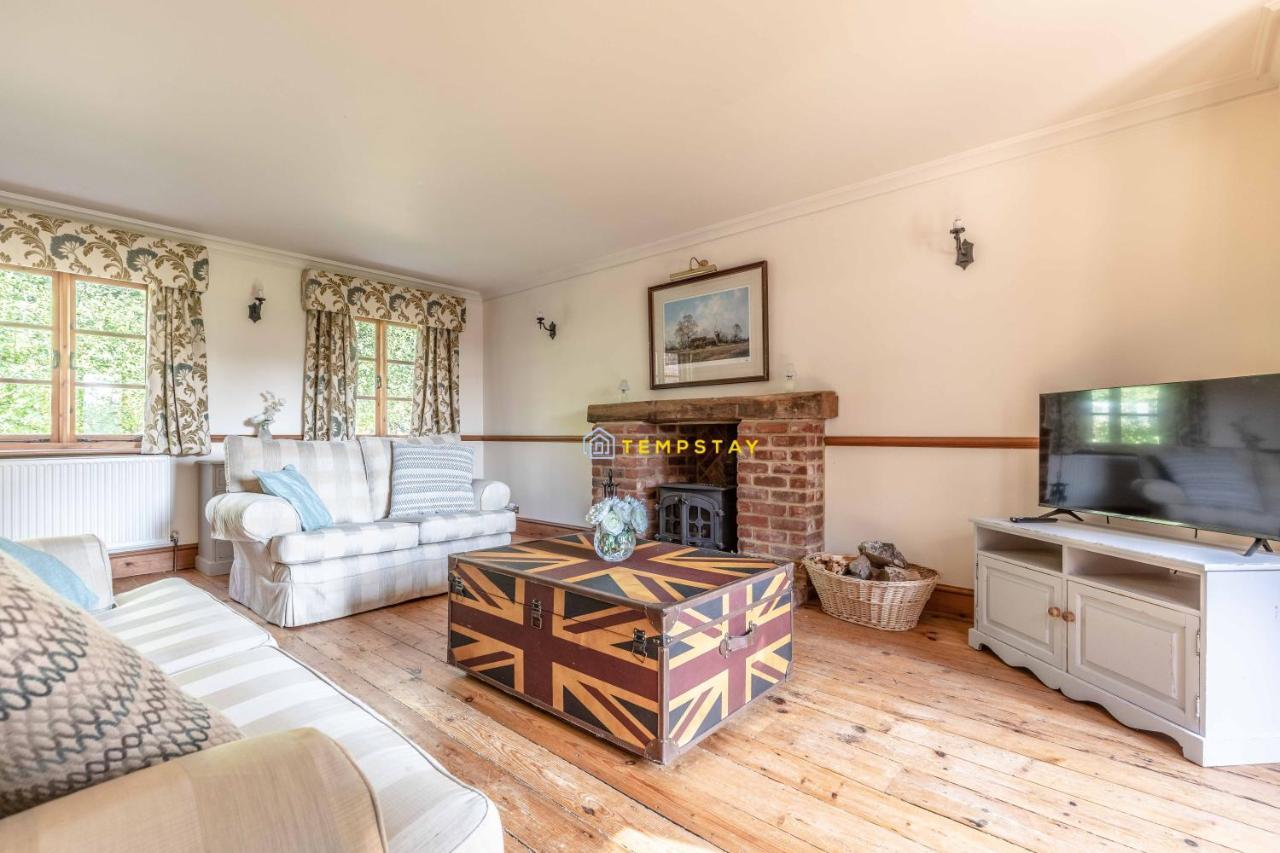 Chestnut Cottage - Stunning Countryside Views! Parking, 4 Bed, 3 Bathrooms White Waltham ภายนอก รูปภาพ